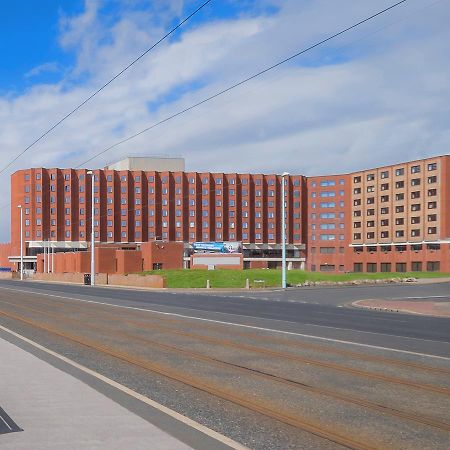 Grand Hotel Blackpool Ngoại thất bức ảnh The hotel in 2017