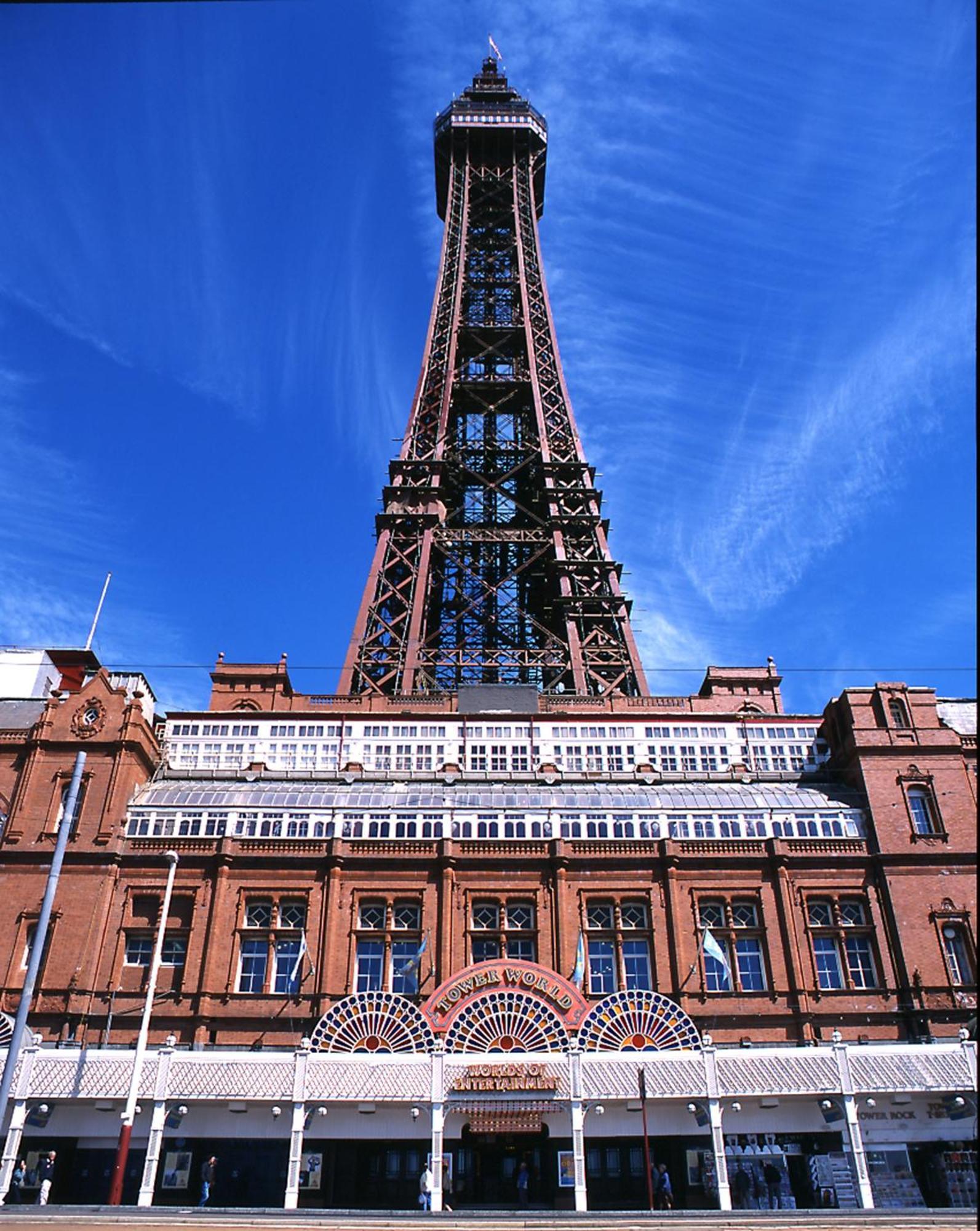 Grand Hotel Blackpool Ngoại thất bức ảnh The Blackpool Tower